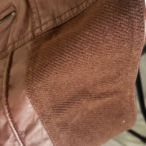 Leather Jacet - Picture 8 of 8